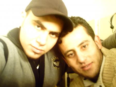 c'est moi happy avec mon ami mounir