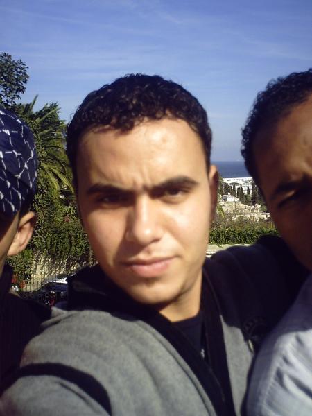 je suis a sour al ma3aguiz avec ms amis